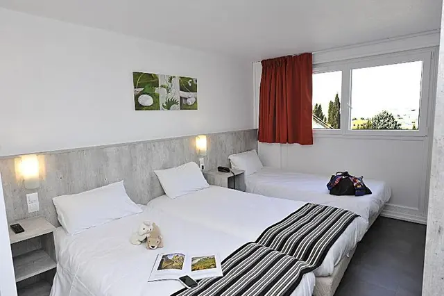 Brit Hotel Bosquet