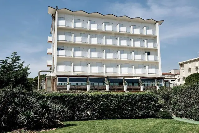 Rouge Hotel International