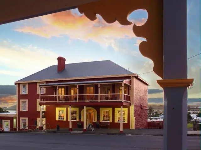 Stanley Hotel & Apartments