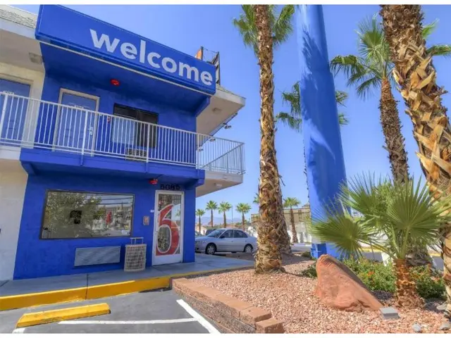 Motel 6 Las Vegas, NV – I-15 Stadium