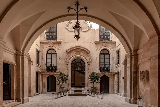 Palazzo Bozzi Corso By La Fiermontina