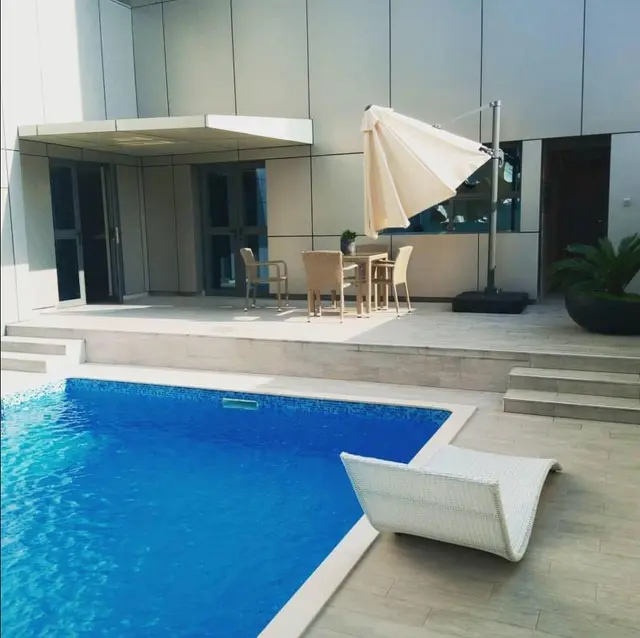 Hotel La Falaise Bonapriso