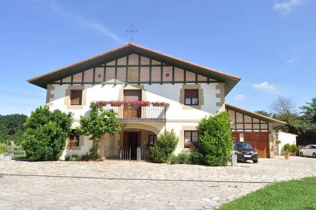 Caserío Kamirune