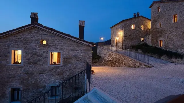Borgotufi Albergo Diffuso