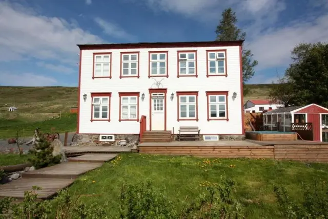 Guesthouse Stóru-Laugar