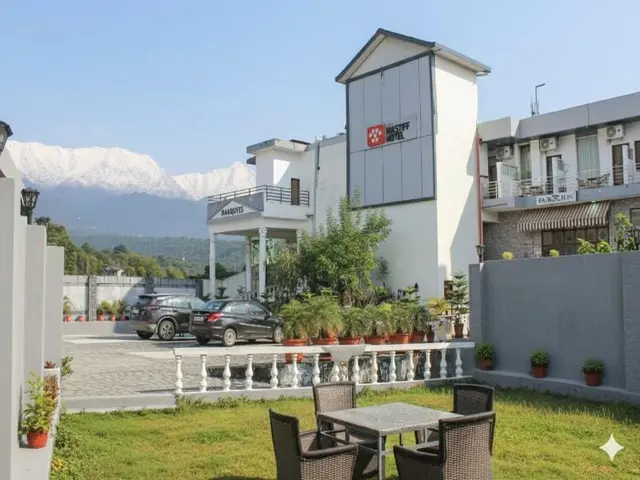 Little Mastiff Dharamshala Airport by OTHPL