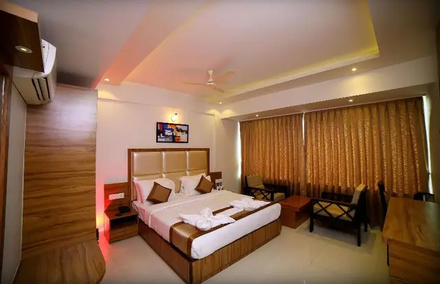 Grand Plaza Suites