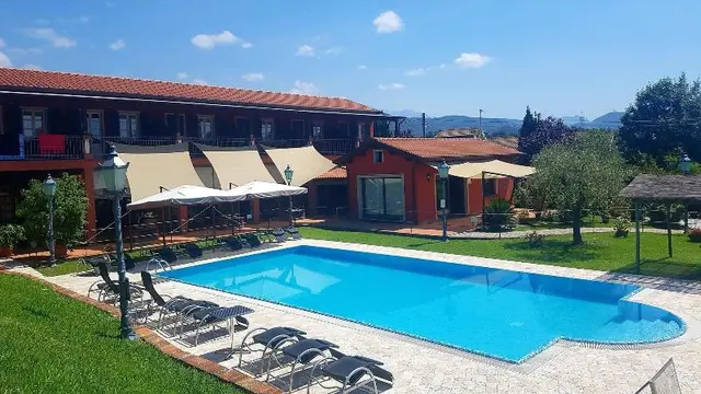 Albergo Ristorante Ama La Luna