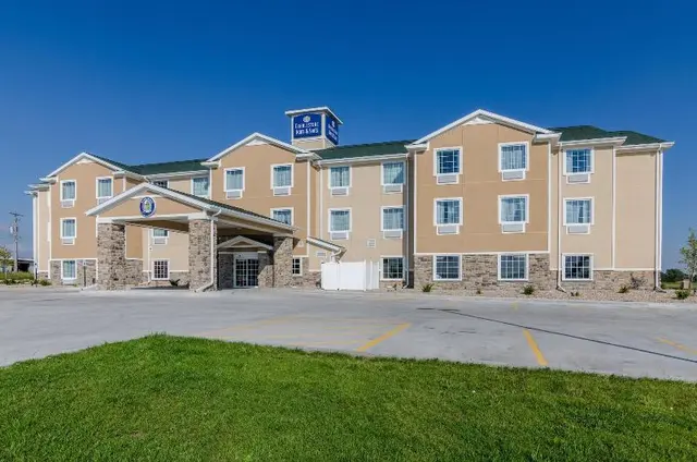 Cobblestone Hotel & Suites - McCook