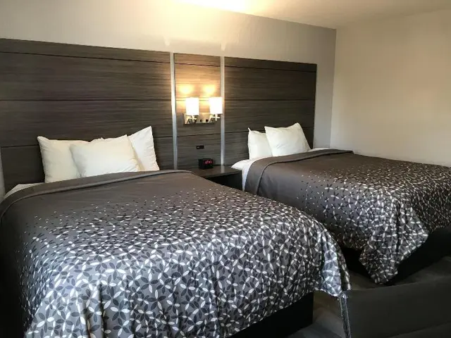 Hometown Inn