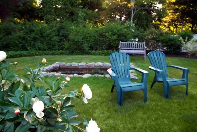 Woods Hole Passage Inn