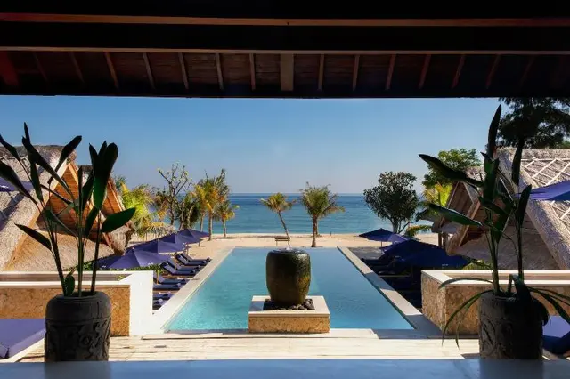 Meno House