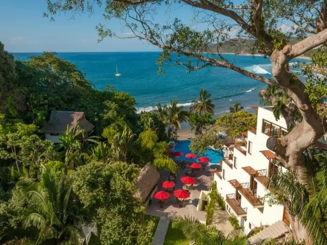 Ysuri Sayulita - Beachfront Hotel