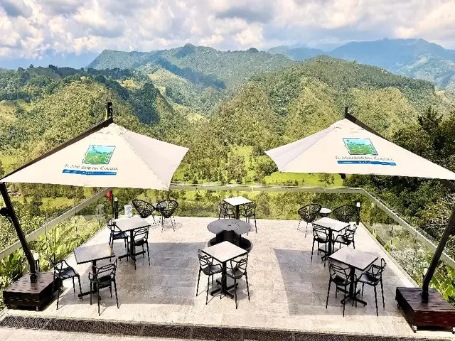 EL MIRADOR DEL COCORA - HOTEL