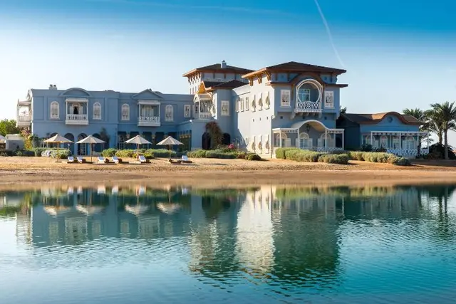 La Maison Bleue - Adults Only