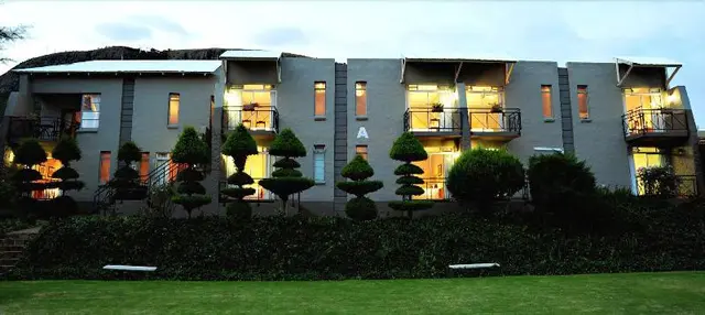 Villa Paradiso Country Manor