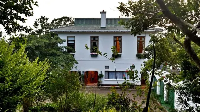 Royston Hall Guesthouse