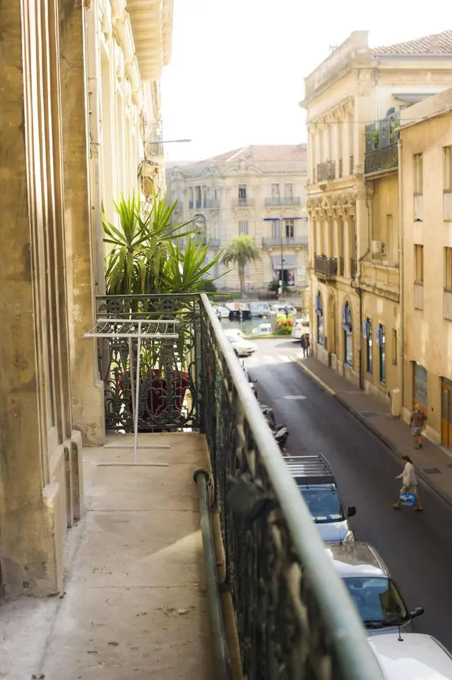 Georges Hostel & Café