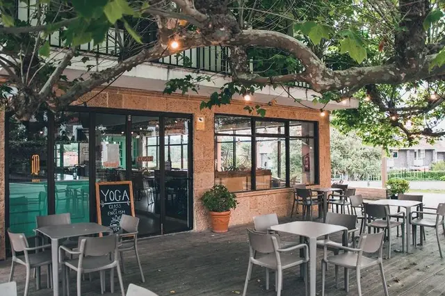 Latas Surf Lodge