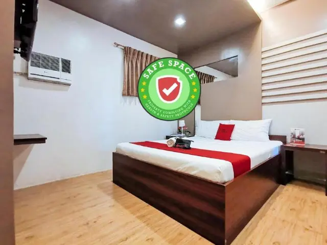 RedDoorz Plus near Robinsons Place Gensan