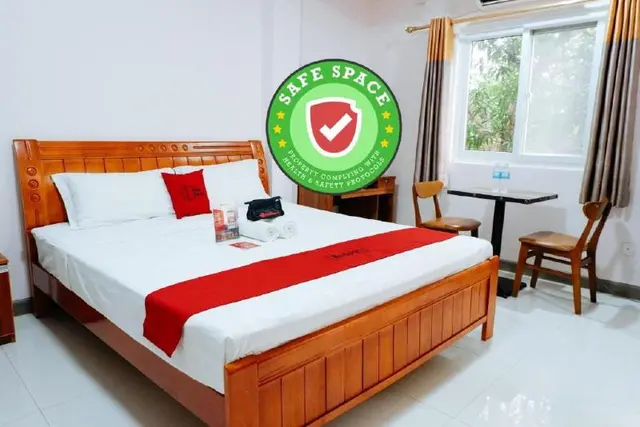 RedDoorz Plus near Camella La Brisa Lapulapu