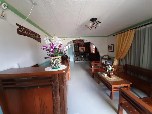 RedDoorz Plus near Bangui Windmills