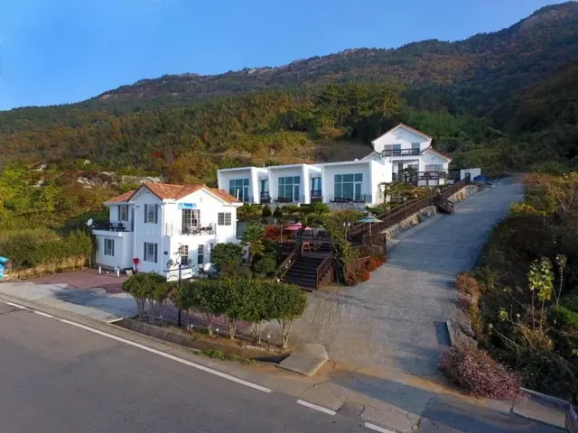 Namhae Bluemare Pension