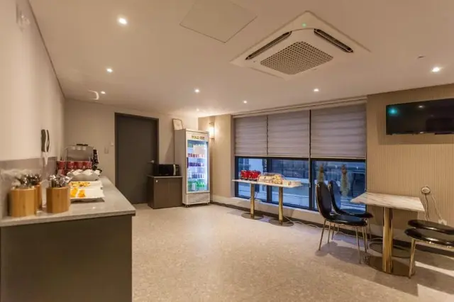 Browndot Hotel Hadan