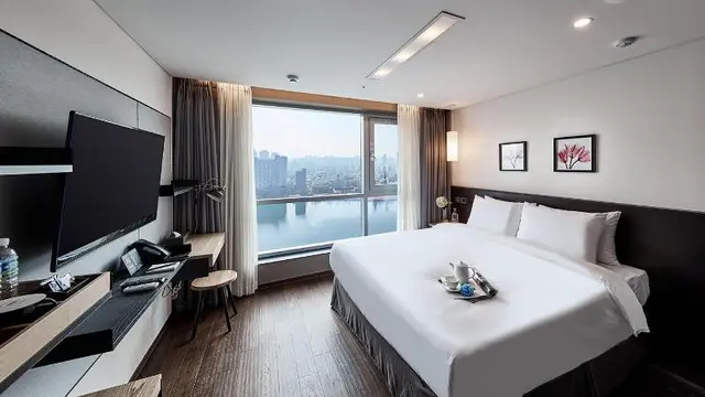 Hotel Riverside