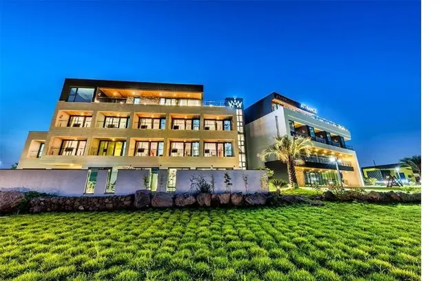 Hotel & Pool Villa Attirance