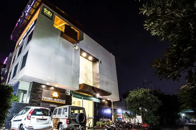 Fabhotel Prime Avenue