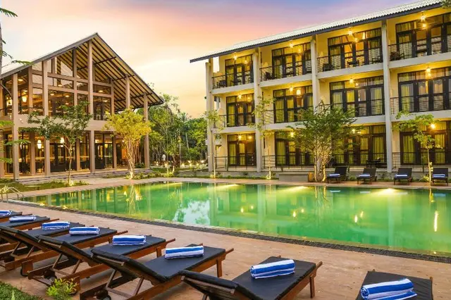 Oak Ray Wild Yala - Tissamaharama