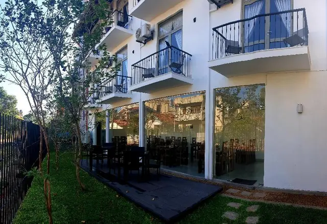 Hive 68 - Hotel and Resorts Negombo