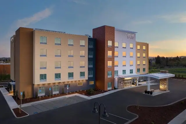 Fairfield Inn & Suites by Marriott Santa Rosa Rohn