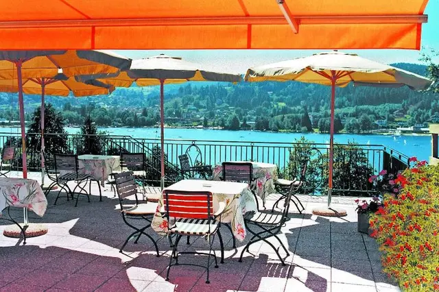 Le Manoir Au Lac