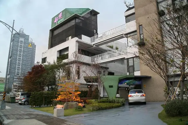 Double Motel