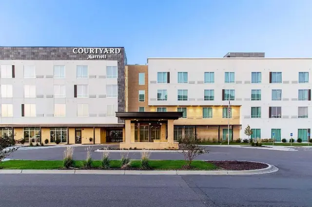 Courtyard By Marriott St Paul Woodbury