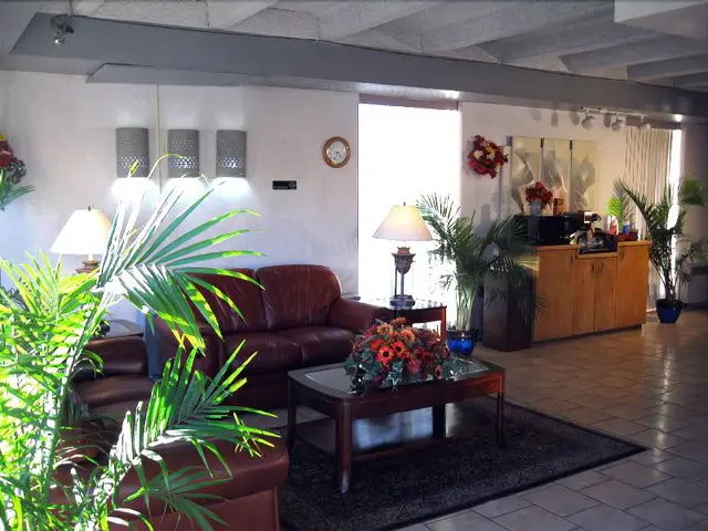 Santa Fe Inn Pueblo