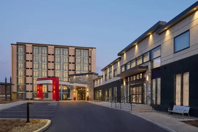 Towneplace Suites By Marriott Oshawa