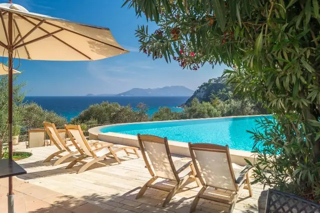Armonia Bay Hotel
