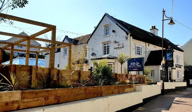 Eyre Court Hotel