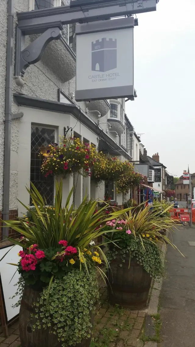 Castle Hotel