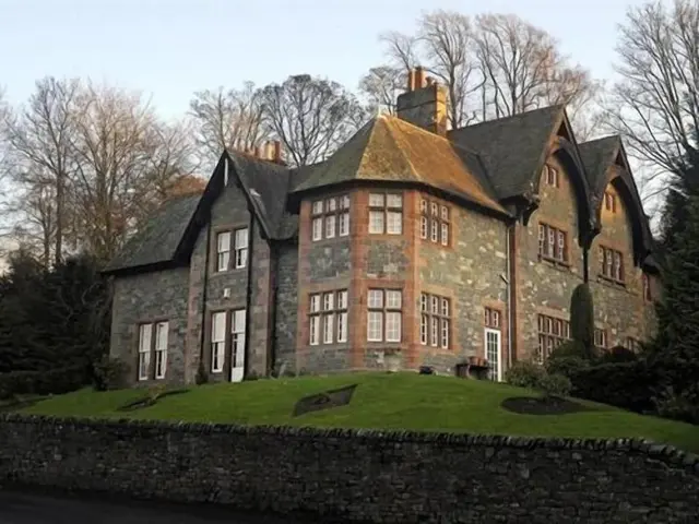 The Glen Hotel