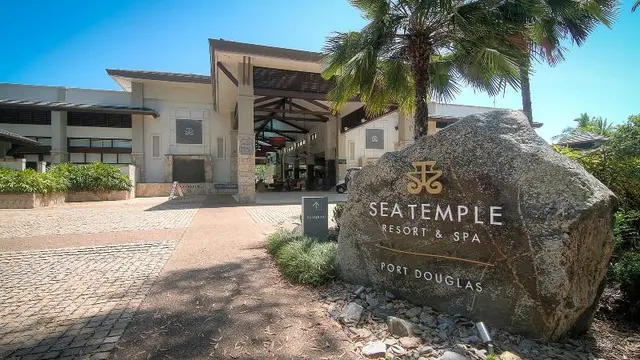 Sea Temple Port Douglas Luxury Apartments