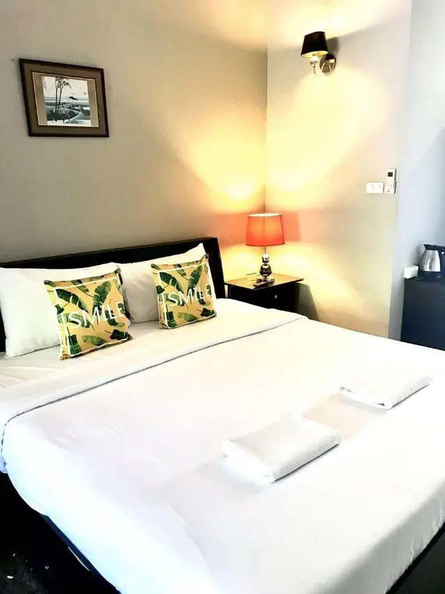 The Green Plaza Hotel