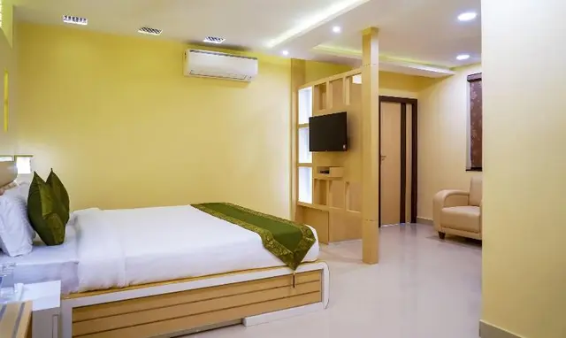 Treebo Trend Hotel Oasis