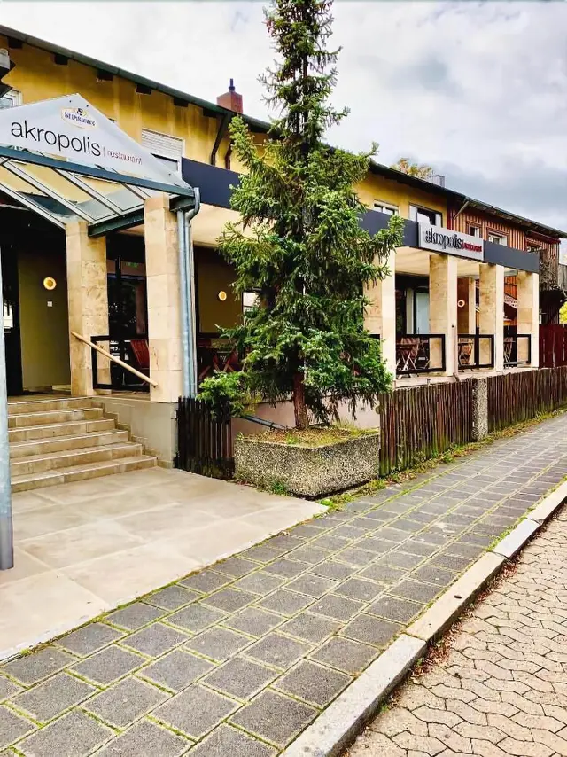 Akropolis Hotel