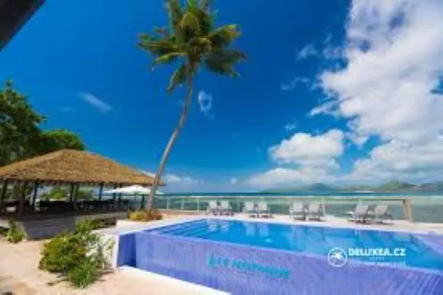 Le Nautique - Luxury Waterfront Hotel