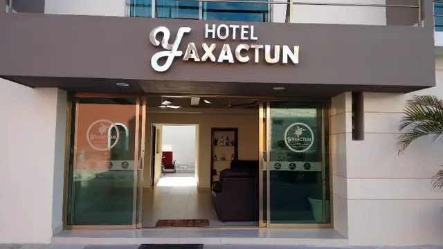 Hotel Y Restaurante Yaxactun