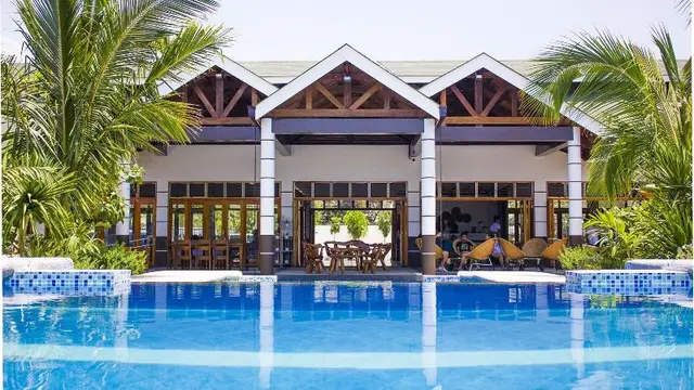 Marand Beach Resort